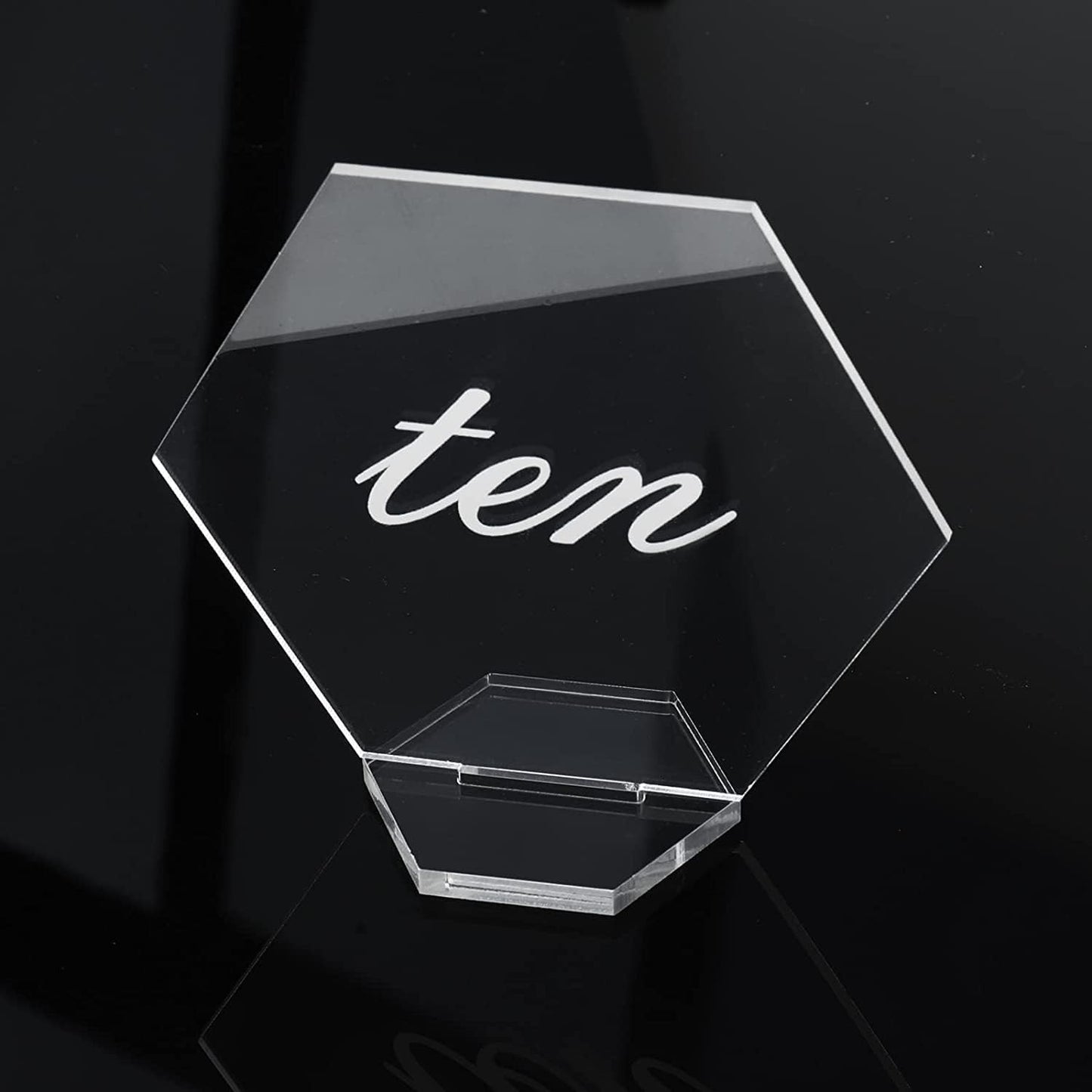 11.7 * 10.2cm Clear Acrylic Place Cards with Printed Calligraphy Number for Wedding Tables (21)