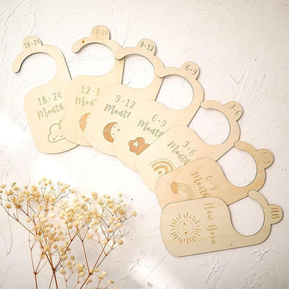 7 Pcs Baby Wardrobe Dividers, Cartoon Wood Baby Clothes Dividers by Size Age, Closet Clothes Organiser Labels Wardrobe Separators, Newborn Gifts for Parents