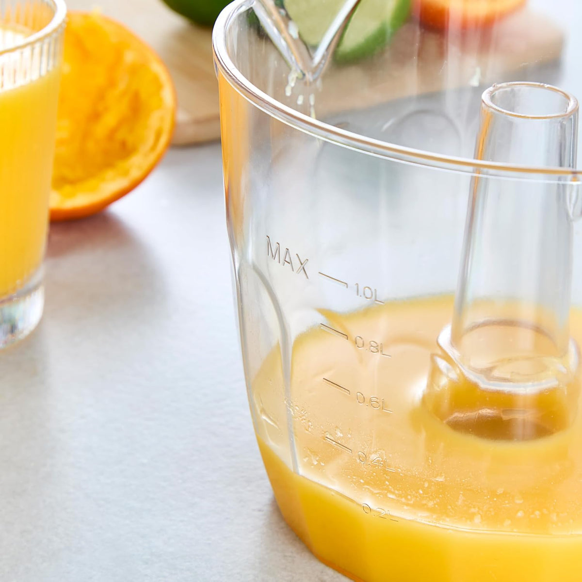Quest Electric Citrus Juicer, 1 Litre for Orange and Lemon Juice, Black