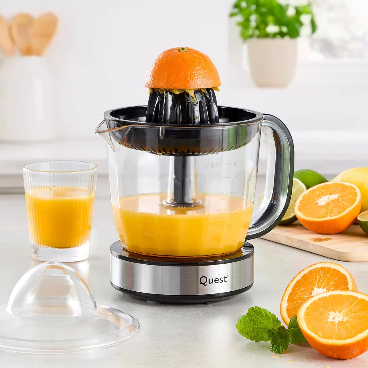 Quest Electric Citrus Juicer, 1 Litre for Orange and Lemon Juice, Black