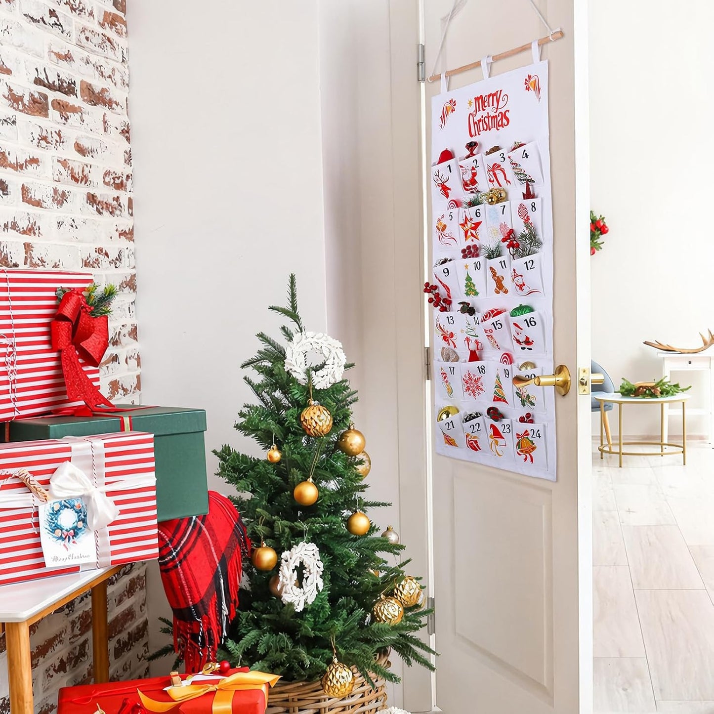 Christmas Advent Calendar, 2026 Fabric Hanging Christmas Advent Calendar with 24 Pockets, for Wall Door Decoration, Holiday Countdown