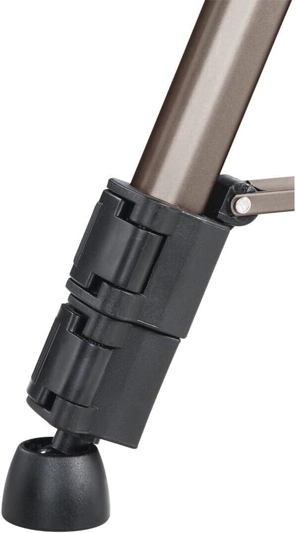 Close-up of Hama Star 61 tripod leg lock mechanism for secure stability and ease of use
