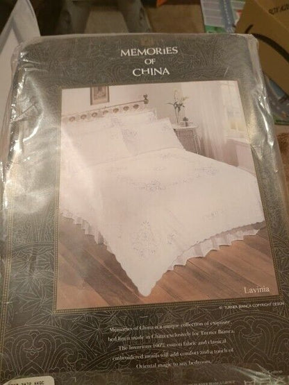 Memories of China king size quilt cover with elegant design, perfect for stylish bedroom decor