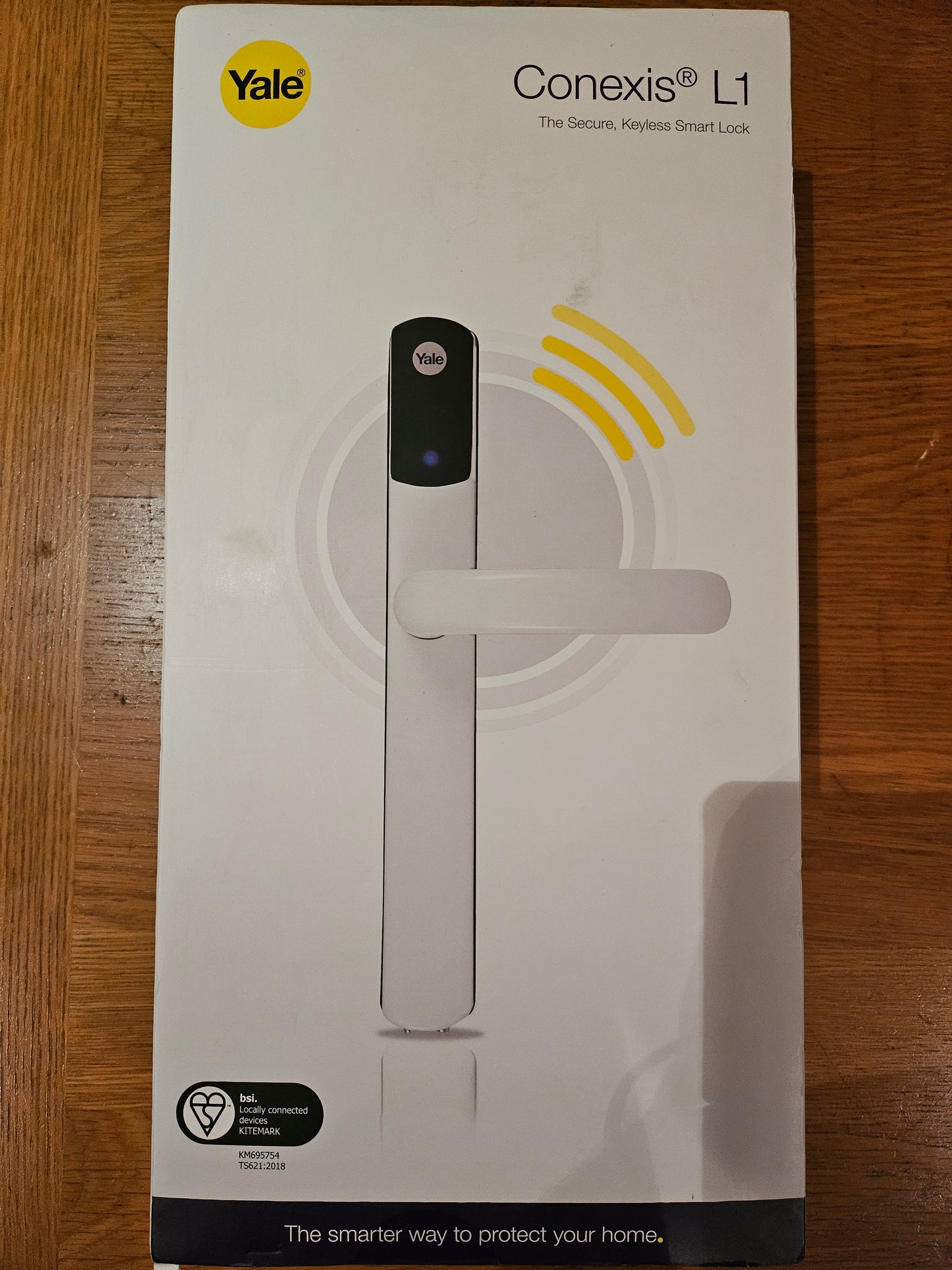 Yale Conexis L1 Smart Keyless Door Handle & Yale SD-M1100 Smart Door Lock Z-Wave