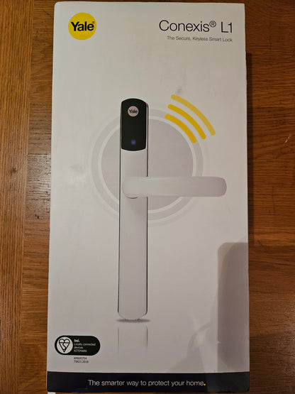 Yale Conexis L1 Smart Keyless Door Handle & Yale SD-M1100 Smart Door Lock Z-Wave